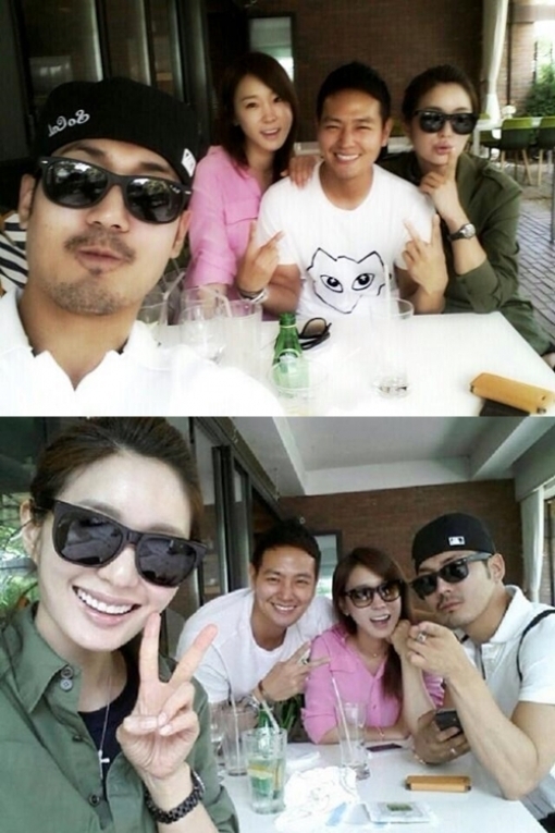 크리스토퍼(좌부터/가수),이지혜(가수/영화배우),장석현(탤런트/가수),서지영(가수/탤런트)
가수 이지혜는 17일 오전 자신의 트위터에 “11년만에 넷이 모였네요. 오래 걸렸지만 다시 잡은 이 손 이젠 놓지 않을 거에요. 사랑한다. 석현이 지영이 크리스(나이 순). 석현아 아주 좋아. 대박나”, “솔직히 아깝긴 하죠? 우리 참 괜찮은데…아주 좋아”라는 글과 함께 사진 2장을 게재했다.