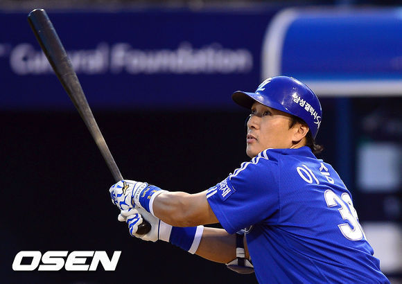 이승엽(야구선수/삼성라이온즈)
이승엽(37ㆍ삼성)의 프로야구 개인 통산 352번째 홈런볼에 특별한 마크가 새겨진다.