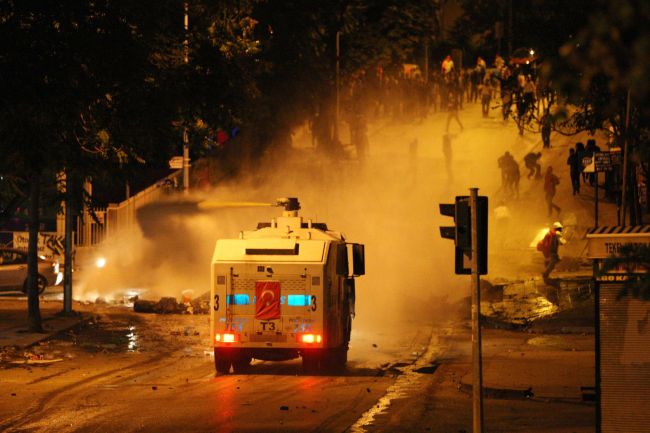 Police use a water cannon against antigovernment protesters during a demonstration in Ankara on Monday.   AFP-Yonhap News