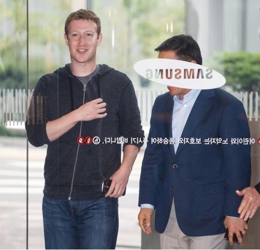 마크주커버그(MarkZuckerberg/기업인/페이스북CEO)
마크 저커버그 페이스북 CEO(최고경영자)가 18일 오후 1시 40분께 삼성전자 서초사옥을 찾았다.