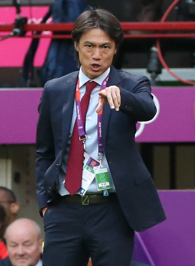 홍명보(축구감독/전축구선수/대한축구협회이사)
Hong Myung-bo, a South Korean football legend who guided the country to the Olympic football bronze medal last year, was shortlisted for the vacant national head coaching job on Wednesday.