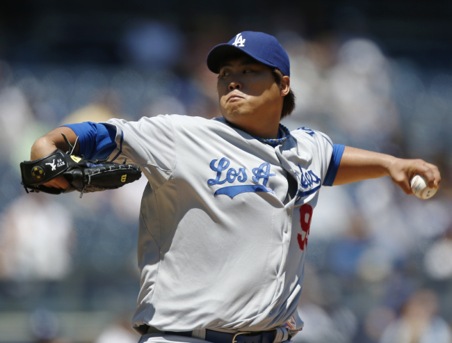 류현진(야구선수/LA다저스)
Los Angeles Dodgers starting pitcher Hyun-Jin Ryu winds up in the first inning of a baseball game against the New York Yankees Wednesday. (AP-Yonhap News)
