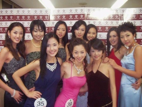 공현주(좌부터/탤런트/플로리스트),한예슬(김예슬이/탤런트/영화배우),한지혜(이지혜/탤런트/영화배우)
배우 한지혜의 슈퍼모델 시절 모습이 온라인에서 화제다.