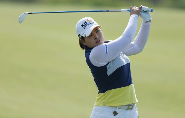 박인비(골퍼/KB금융그룹)
Park In-bee takes part in a practice round prior to the U.S. Women’s Open on Wednesday.   AFP-Yonhap News
