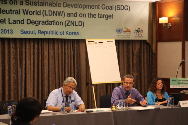 A UNCCD expert meeting gets underway in COEX, southern Seoul, Thursday.   UNCCD