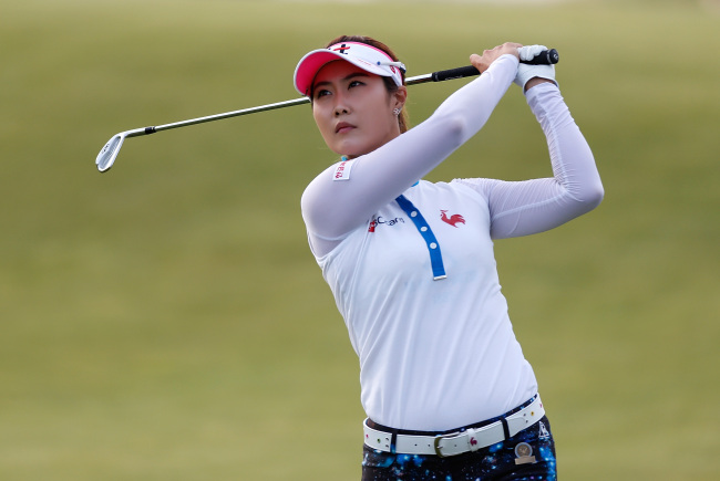 김하늘(골퍼/KT)
SOUTHAMPTON, New York (AP) ― South Korea’s Kim Ha-neul upstaged friend Park In-bee to take the first-round lead at her first U.S. Women’s Open.