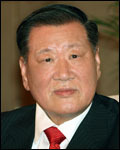 정몽구(기업인/현대기아자동차그룹대표이사회장)
정몽구 현대자동차그룹 회장이 이노션 보유 지분 36만주 매각을 통해 ‘현대차 정몽구 재단’(이하 정몽구 재단)에 사재를 추가로 출연한다고 2일 밝혔다. 　