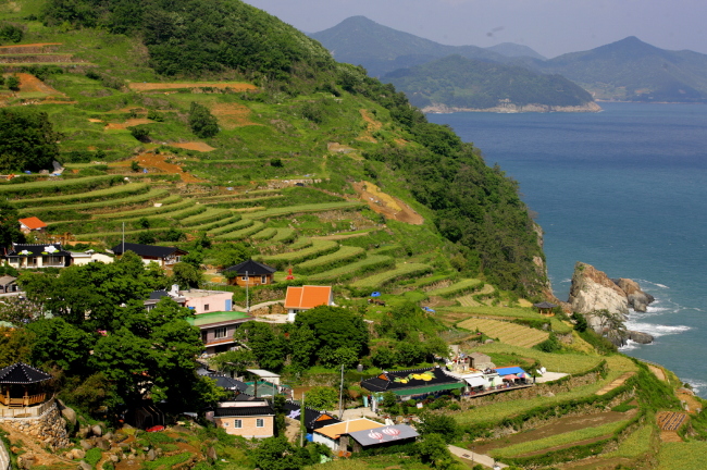 Daraengi Village