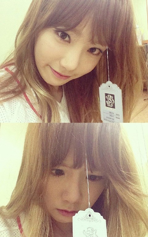 태연(김태연/가수/뮤지컬배우/소녀시대)
최근 한 온라인 커뮤니티 게시판에는 ‘앞머리 생긴 태연 셀프 카메라, 가발이었네’라는 제목으로 사진 한 장이 올라왔다.