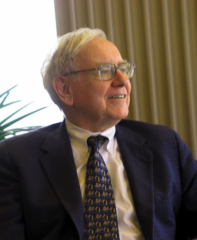워런버핏(WarrenBuffett/기업인/버크셔해서웨이회장)
버핏 회장은 8일(현지시간) 성명을 통해 버크셔해서웨이의 B클래스 주식 1750만주를 빌ㆍ멜린다게이츠재단에 기부했고, 수전톰슨버핏재단에도 같은 B클래스 주식 175만주를 기부했다고 밝혔다.
