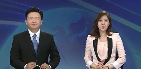 민경욱(좌부터/앵커/방송기자),이현주(아나운서)
지난 8일 방송된 KBS1 ‘뉴스9’에서는 기상뉴스가 방송되지 않아 시청자들의 혼선을 빚었다.