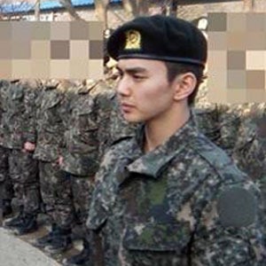 유승호(탤런트/영화배우)
‘진짜 사나이’ 멤버들이 찾는 이기자부대는 백마부대, 화룡부대, 강철부대, 청룡대대(공병부대)에 이은 5번째 입소지로 배우 유승호가 복무 중인 부대로도 알려져있다. 이에 시청자들은 ‘진짜 사나이’ 멤버들과 이기자부대의 유승호의 깜짝 만남을 기대하고 있다.