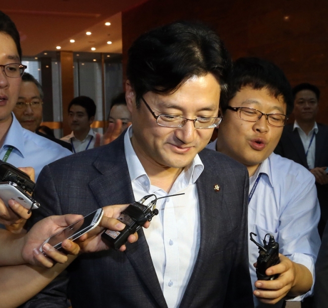 Rep. Hong Ik-pyo (Yonhap News)