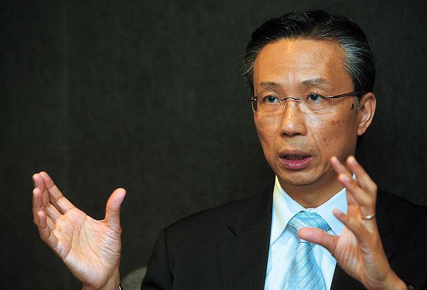 Choe Peng Sum, CEO of Frasers Hospitality Pte Ltd, talks during an interview with The Korea Herald on Monday at Fraser Palace Namdaemun, which officially opened on the same day as the company’s third property in Korea. (Lee Sang-sub/The Korea Herald)