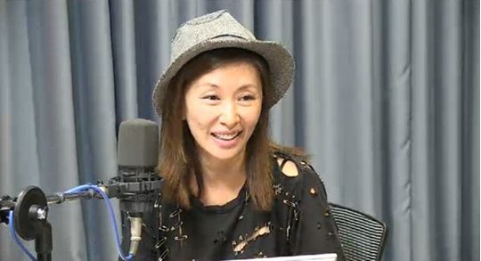 이미숙(영화배우)
이미숙은 16일 방송된 SBS 파워FM ‘최화정 파워타임’에서 “나보다 예뻐 질투나는 후배는 없다”고 말했다.