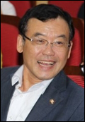 임내현(국회의원/변호사/변호사임내현법률사무소대표변호사)
민주당 광주광역시당위원장 임내현(60·광주 북구을) 의원이 성희롱 논란으로 구설수에 올랐다.