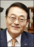 신헌(기업인/롯데쇼핑백화점사업부문대표이사사장)
롯데백화점(대표 신헌·사진)은 1979년 창립 이래 우리나라 유통의 근대화, 백화점 선진화의 중추적 역할을 수행하며 롯데그룹을 대표하는 기업으로 성장했다.