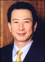 김호연(사회기관단체인/전국회의원/김구재단이사장)
김호연 김구재단 이사장은 20일(현지시간) 미국 하와이에서 한인학생과 교사, 학부모 등 약 1500명이 참석한 가운데 ‘제3회 백범일지 독서 감상문 대회’ 시상식을 열었다.