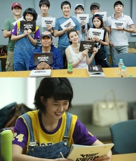 고아라(탤런트/영화배우)
케이블채널 tvN 드라마 ‘응답하라 1994’의 대본 리딩 현장이 공개된 가운데, 배우 고아라의 깜짝 변신이 화제를 모았다.