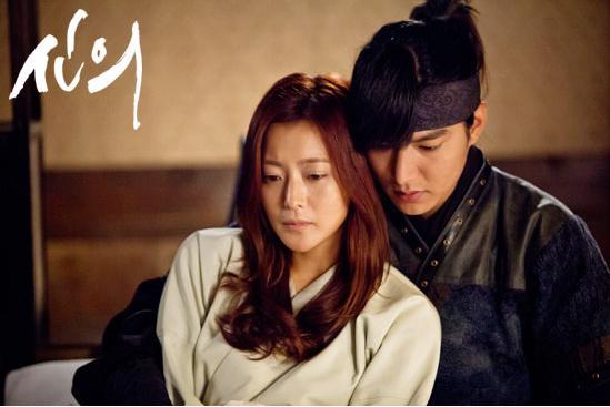이민호(탤런트/영화배우),김희선(탤런트/영화배우)
A scene from the SBS drama “Faith.”   SBS