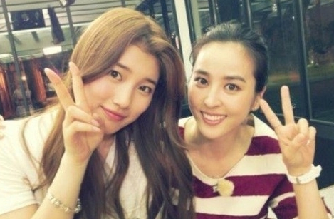 수지(배수지/가수/미쓰에이),한혜진(탤런트/영화배우)
미쓰에이 수지와 배우 한혜진의 다정한 사진이 누리꾼의 주목을 끌고 있다.