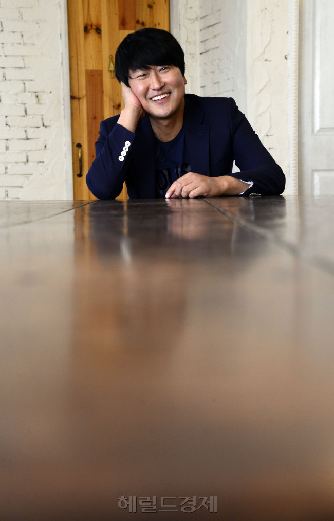 영화 '설국열차' 배우 송강호. 박해묵 기자/mook@heraldcorp.com
영화 '설국열차' 배우 송강호. 박해묵 기자/mook@heraldcorp.com
영화 '설국열차' 배우 송강호. 박해묵 기자/mook@heraldcorp.com
