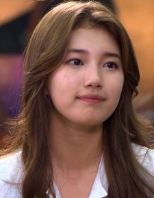 수지(배수지/가수/미쓰에이)
항상 밝은 모습의 수지가 우울증을 고백해 이목을 끌고 있다.
