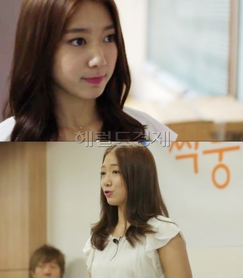 박신혜(탤런트/영화배우)
배우 박신혜가 강의실에서 포착됐다.