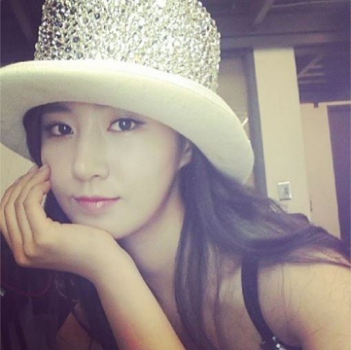 유리(권유리/가수/탤런트/소녀시대)
1일 소녀시대 유리는 자신의 트위터에 “마술사”라는 글과 함께 사진 한 장을 공개했다.