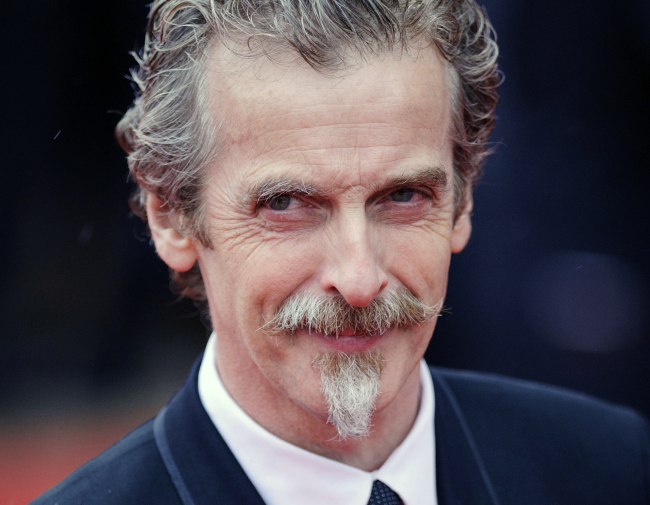 <YONHAP PHOTO-0100> FILE- Glasgow-born actor and Oscar winner Peter Capaldi, as he appeared in London in this file photo dated May 12, 2013. Peter Capaldi is named late Sunday Aug. 4, 2013, as the next lead star for the long-running British science fiction TV series "Doctor Who." (AP Photo / Dominic Lipinski, PA, FILE) UNITED KINGDOM OUT - NO SALES - NO ARCHIVES/2013-08-05 05:18:25/ <저작권자 ⓒ 1980-2013 ㈜연합뉴스. 무단 전재 재배포 금지.>
Glasgow-born actor and Oscar-winner Peter Capaldi.   AP-Yonhap News