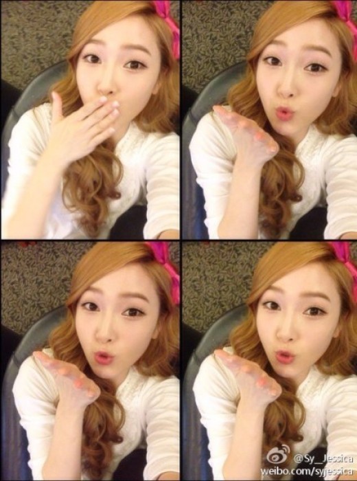 제시카(정수연/가수/뮤지컬배우/소녀시대)
소녀시대 제시카가 중국판 트위터인 웨이보를 개설하고 셀카 사진을 공개했다.