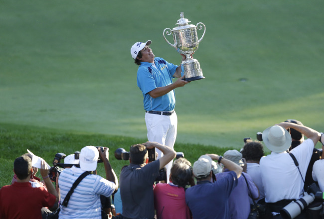 제이슨더프너(JasonDufner/골퍼)
Jason Dufner poses with the winner’s trophy at the PGA Championship on Sunday.   AP-Yonhap News