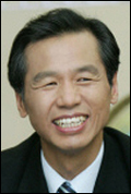 최문순(광역단체장/정당인/강원도도지사)
강원도는 13일 오전 신관 소회의실에서 ‘강원도 SNS 서포터즈 발대식’을 갖는다고 12일 밝혔다.