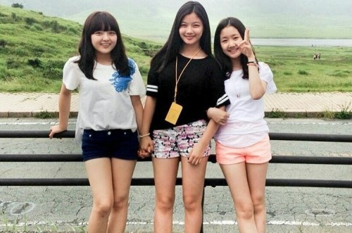 서신애(영화배우/탤런트),김유정(영화배우/탤런트),진지희(영화배우/탤런트)
12일 싸이더스HQ의 공식 미투데이에는 “김유정, 서신애, 진지희양이 함께 오붓한 여행을 다녀왔다고 합니다. 다들 어쩜 이리 귀요미들인지! 너무 사랑스럽네요”라는 글과 함께 여러 장의 사진을 공개했다.