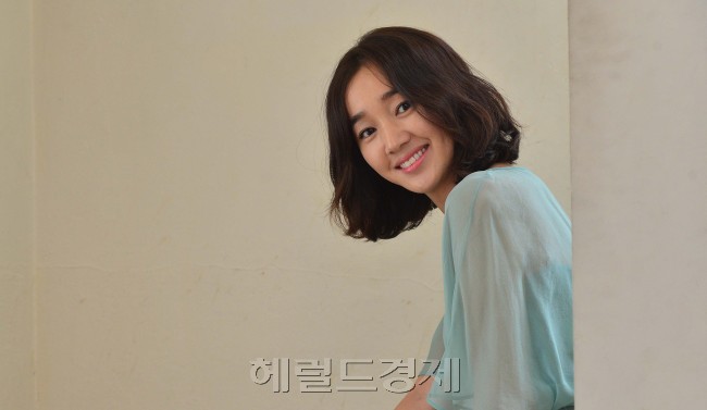 영화배우 수애 인터뷰.<br />이상섭 기자. babtong@heraldcorp.com 2013.08.09
영화배우 수애 인터뷰.
이상섭 기자. babtong@heraldcorp.com 2013.08.09
영화배우 수애 인터뷰.
이상섭 기자. babtong@heraldcorp.com 2013.08.09