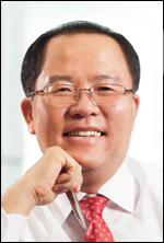 한상호(기업인/현대엘리베이터대표이사)
취임 2주년을 맞은 한상호<사진> 현대엘리베이터 대표가 적극적인 해외 진출에 대한 의지를 밝혔다. 당장 올 해 안에 해외법인 8개, 해외대리점을 64개까지 확대하겠다는 계획을 밝혔다. 내년 3월까지 브라질 현지 공장을 완공해 남미 시장을 공략하겠다는 계획도 전했다.