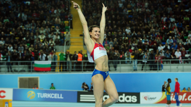 옐레나이신바예바(YelenaIsinbayeva/육상선수)
미녀새’ 옐레나 이신바예바(31ㆍ러시아)는 건재했다. 자신의 조국 러시아에서 열리는 세계선수권대회에서 은퇴를 하겠다고 공언해왔던 여자 장대높이뛰기 1인자 이신바예바가 제14회 모스크바 세계육상선수권대회에서 금메달을 따냈다.
