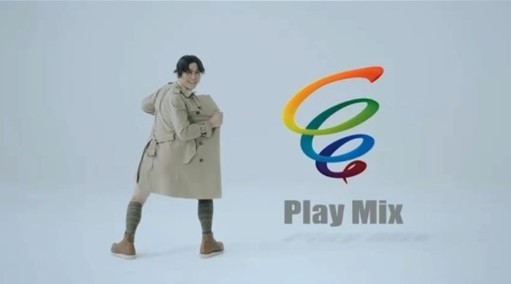 신동엽(MC/개그맨)
새로운 주류 광고들이 인기를 끌고 있다. 멋있게 폼만 잡던 술 광고 대신, 유쾌하고 산뜻한 느낌의 새 광고들이 SNS와 극장 광고 등을 통해 소비자들에게 강렬한 인상을 남기고 있다. 제약이 많은 주류 광고의 현실 속에 돌파구를 찾으려는 신선한 시도라는 평가다.