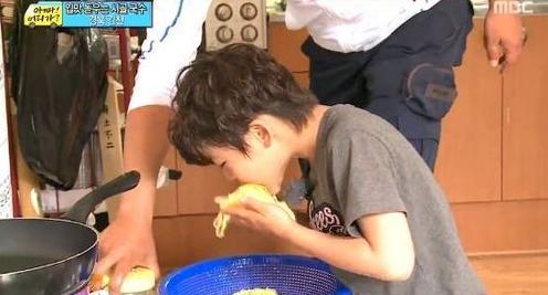 성준(성동일아들)
성동일의 아들 성준의 매력은 도대체 어디까지일까?
