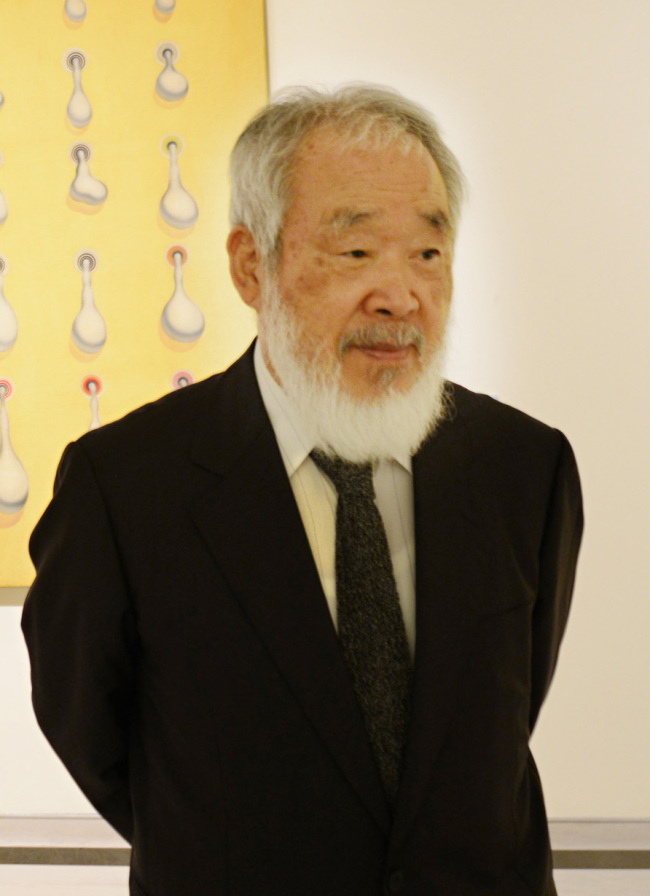 김창열(판화가)
화폭에 영롱하게 매달린 ‘물방울 그림’으로 국제적 명성을 얻은 원로작가 김창열(84)이 화업(畵業) 50년을 맞았다. 이를 기념해 김 화백은 오는 29일부터 9월 25일까지 서울 사간동의 갤러리현대 본관과 신관에서 작가생활 50년을 되돌아보는 대규모 전시를 연다. 이름하여 ‘김창열 화업 50년’전.