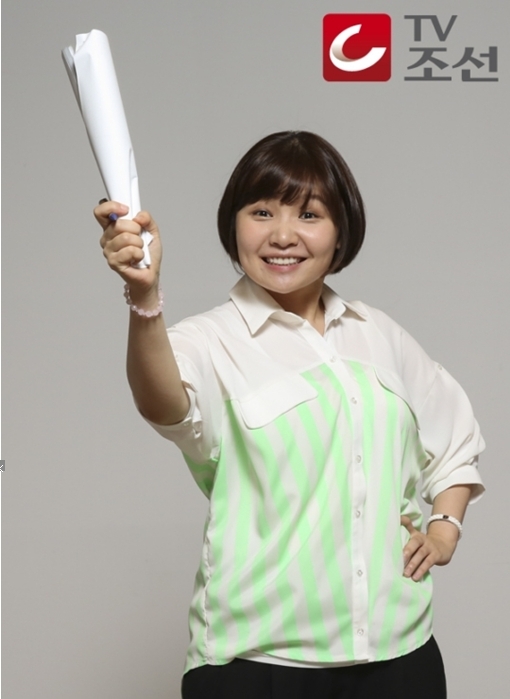 조정린(방송기자/방송연예인/TV조선기자)
연예인에서 방송기자로 변신한 조정린이 프로그램 진행자로 나섰다.