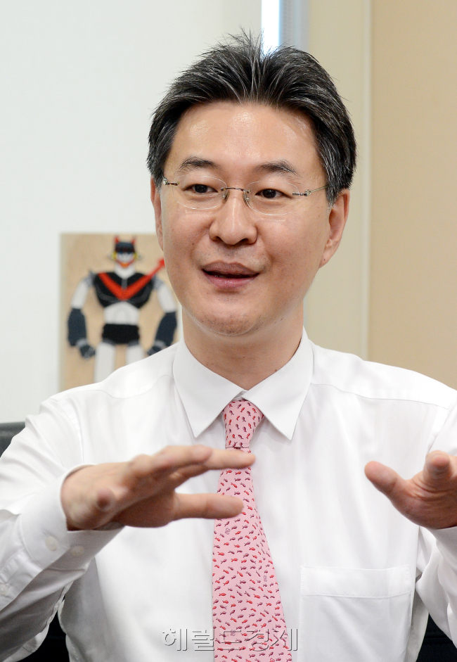 이채원(금융인/한국투자밸류자산운용부사장)
일(주식)을 할 때가 가장 즐겁고 스트레스를 받으면 일을 두 배로 한다.