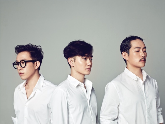 박지용(가수/허니지),배재현(가수/허니지),권태현(가수/허니지)
그룹 허니지(Honey G)가 첫 정규 앨범 ‘퍼스트 앨범(1st Album)’을 22일 발표했다.