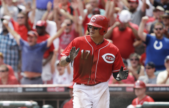 추신수(야구선수/신시내티레즈외야수)
Cincinnati Reds outfielder Choo Shin-soo celebrates after scoring on a wild pitch in the eighth inning.   AP-Yonhap News