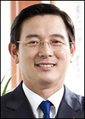 이영규(기업인/웰크론대표이사)
휘몰아치는 눈보라를 뚫고 끝없이 달리는 열차가 있다. 이 열차는 막강한 자금 운용력을 가진 이들이 모인 머리칸과 안정적인 자금을 확보하고 업무에 매진하는 이들이 모인 허리칸, 재정이 넉넉하진 않지만 열정과 패기로 가득 찬 이들이 모인 꼬리칸으로 구성돼 있다.