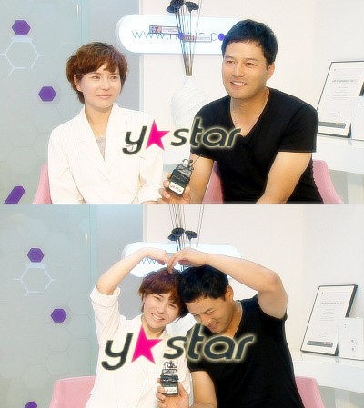 이한나(치과의사/하루에치과의원의사),김성민(탤런트/영화배우)
배우 김성민이 아내 이한나 씨와 방송에 첫 동반 출연했다.