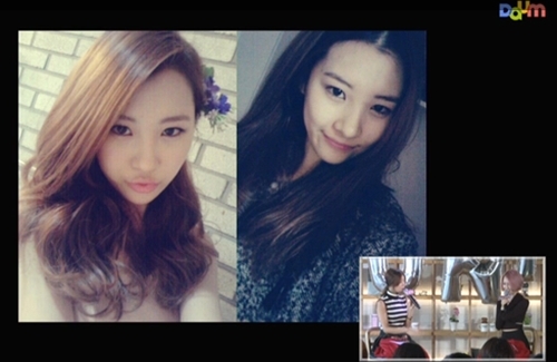 선미(이선미/가수)
선미는 26일 서울 상암동의 한 카페에서 진행된 ‘선미의 오픈 스튜디오’에서 팬들과 온·오프라인으로 소통하며 솔로 데뷔 소감과 근황을 전했다.