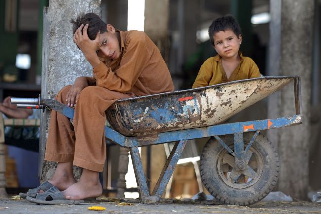 E-waste processing poses serious health threats to workers, especially children, who work in warehouses that contain and recycle e-waste. (AFP)