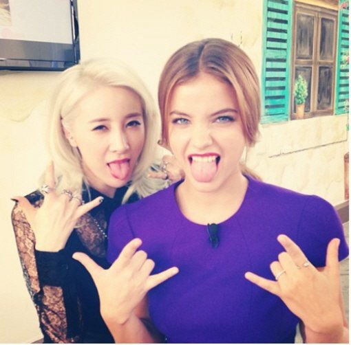 서인영(가수),바바라팔빈(BarbaraPalvin/모델)
톱모델 바바라 팔빈과 가수 서인영이 다정하게 찍은 인증샷이 공개됐다.