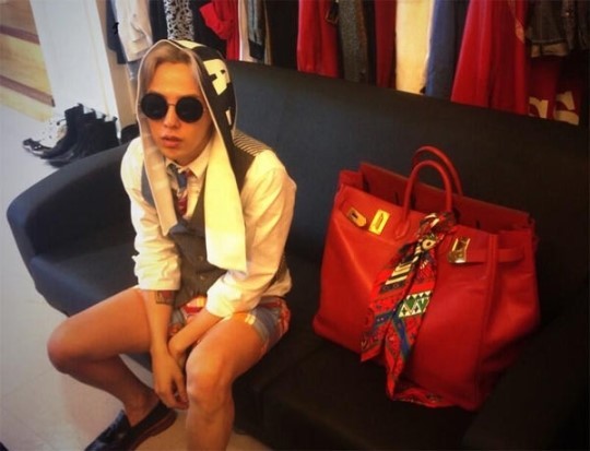지드래곤(권지용/가수/음악PD/빅뱅/GD&TOP)
가수 지드래곤이 ‘지드래곤 2013 월드 투어-원 오브 어 카인드 파이널(G-DRAGON 2013 WOLRD TOUR-ONE OF A KIND THE FINAL)’ 콘서트를 마친 소감을 전했다.
　